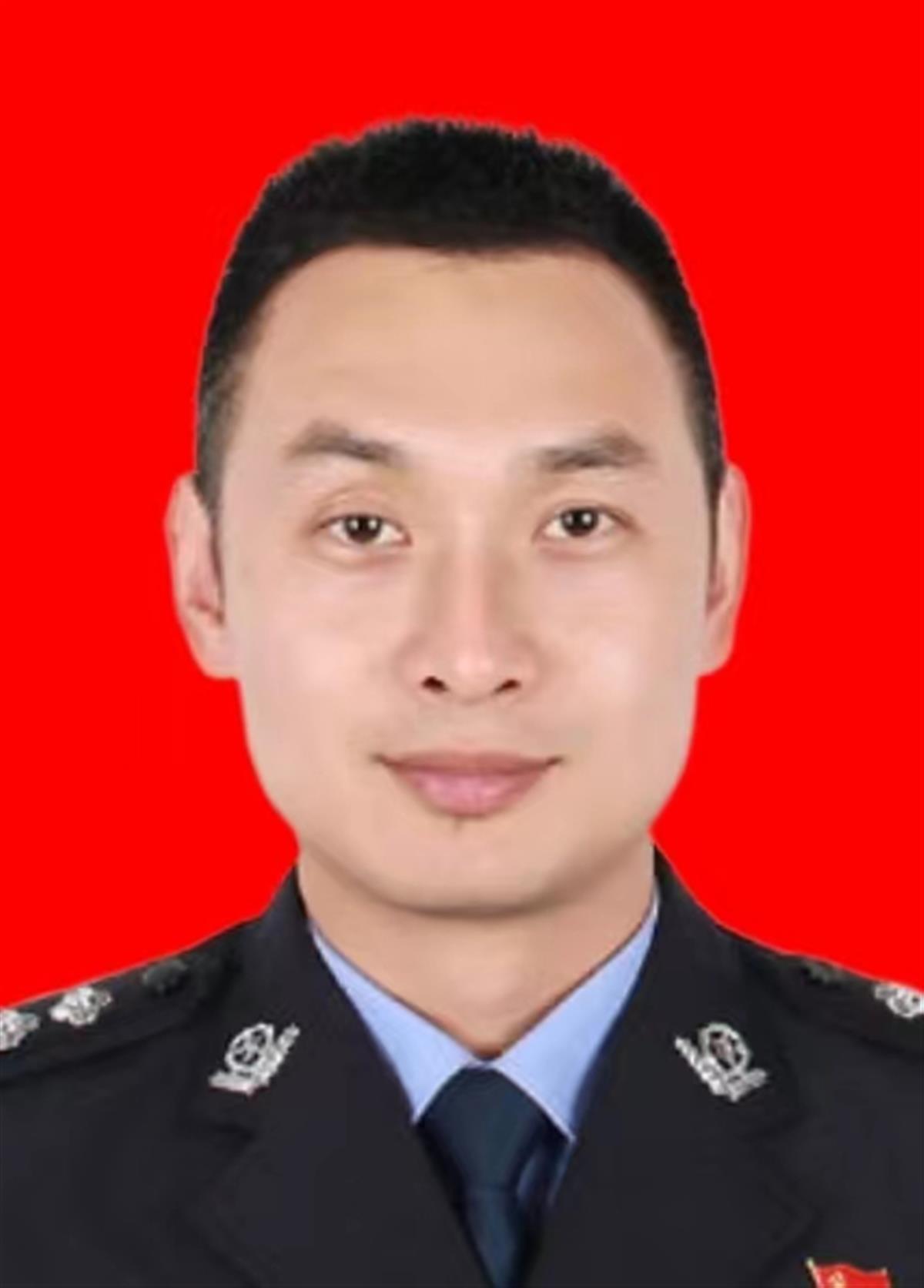 罗涛.jpg
